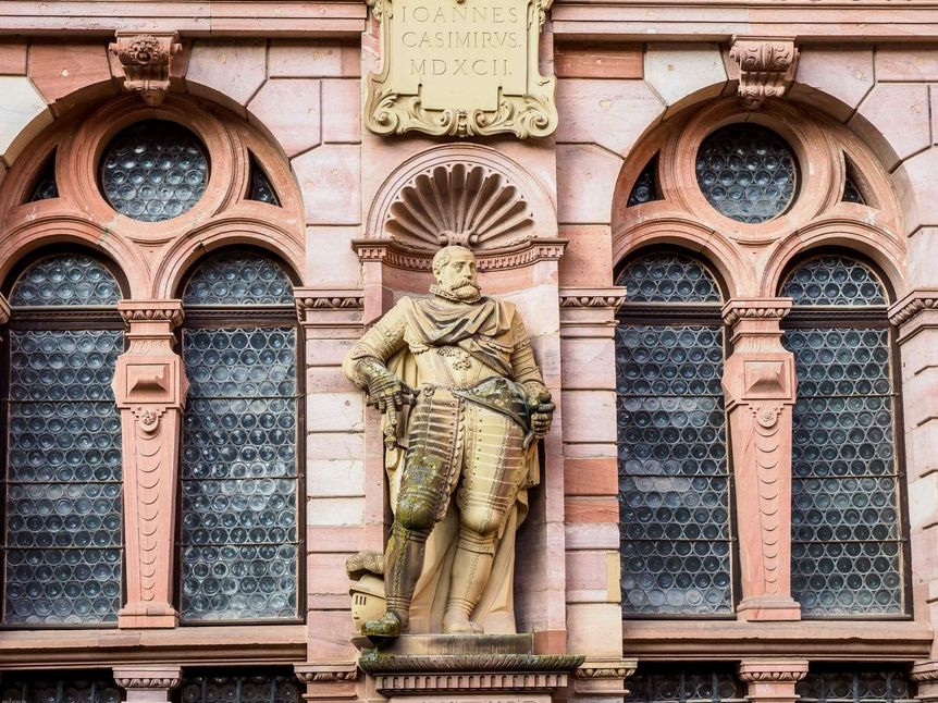 Foto: Ralf Kuhlen Schloss Heidelberg, Statue Johann Kasimir an der Außenfassade des Friedrichbaus
