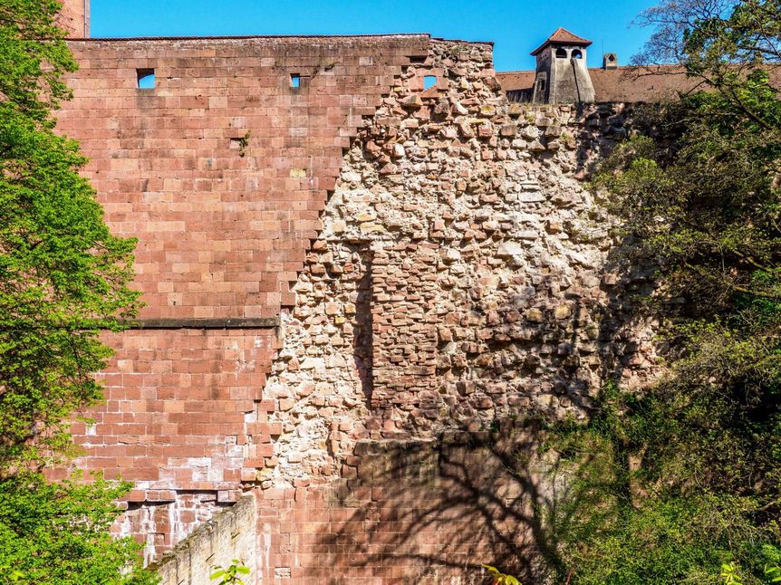 Foto: Ralf Kuhlen Schloss Heidelberg, Schildmauer